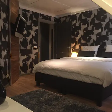 Buenos Hotel